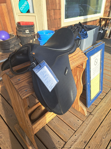 15" Wintec All Purpose Saddle
