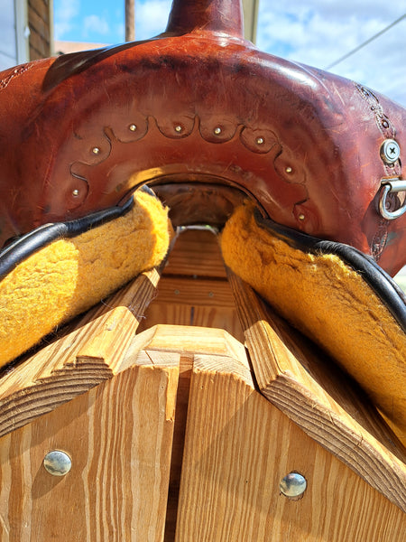 ON TRIAL 16" Circle Y Alpine Flex2 Saddle