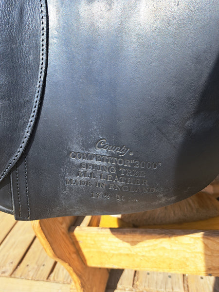 17.5" County Competitor 2000 Dressage Saddle