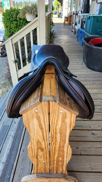 17" County Stabilizer Jumping Saddle