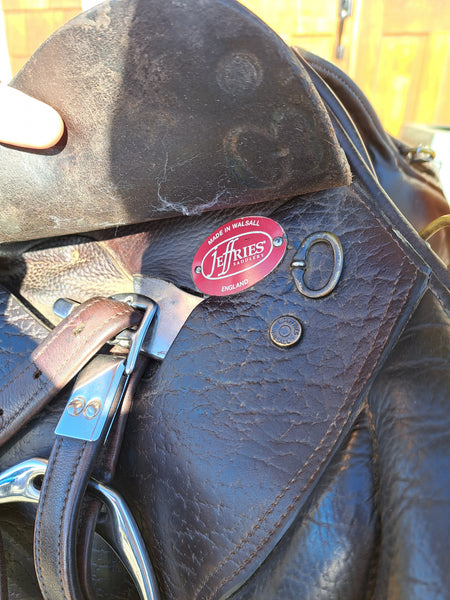 18" Jeffries JMX Monoflap Jump Saddle