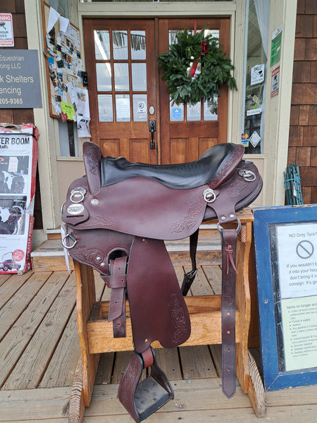17.5" Tucker Horizen outpost Endurance Saddle