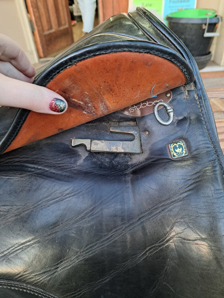 18" Stubben Romanus Dressage Saddle