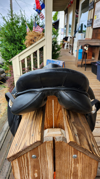 16.5" Klimke Miller Dressage Saddle