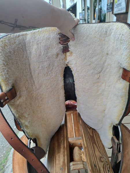 15" Hereford Tex Tan Barrel Racing Saddle