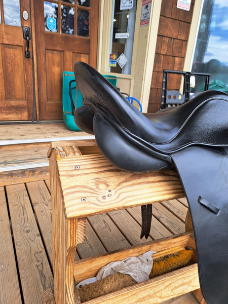 17.5" Klimke Miller Dressage Saddle