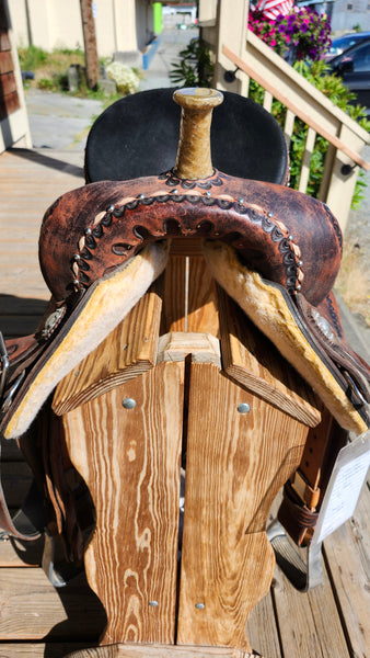 16" Triple Creek Barrel Saddle