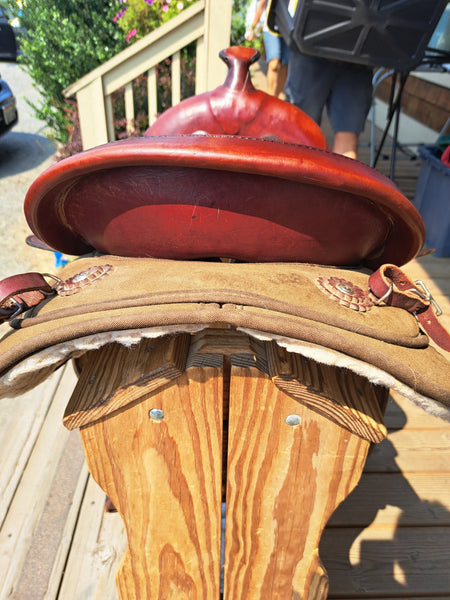 15" Fabtron Arabian Full Quarter Synthetic Saddle