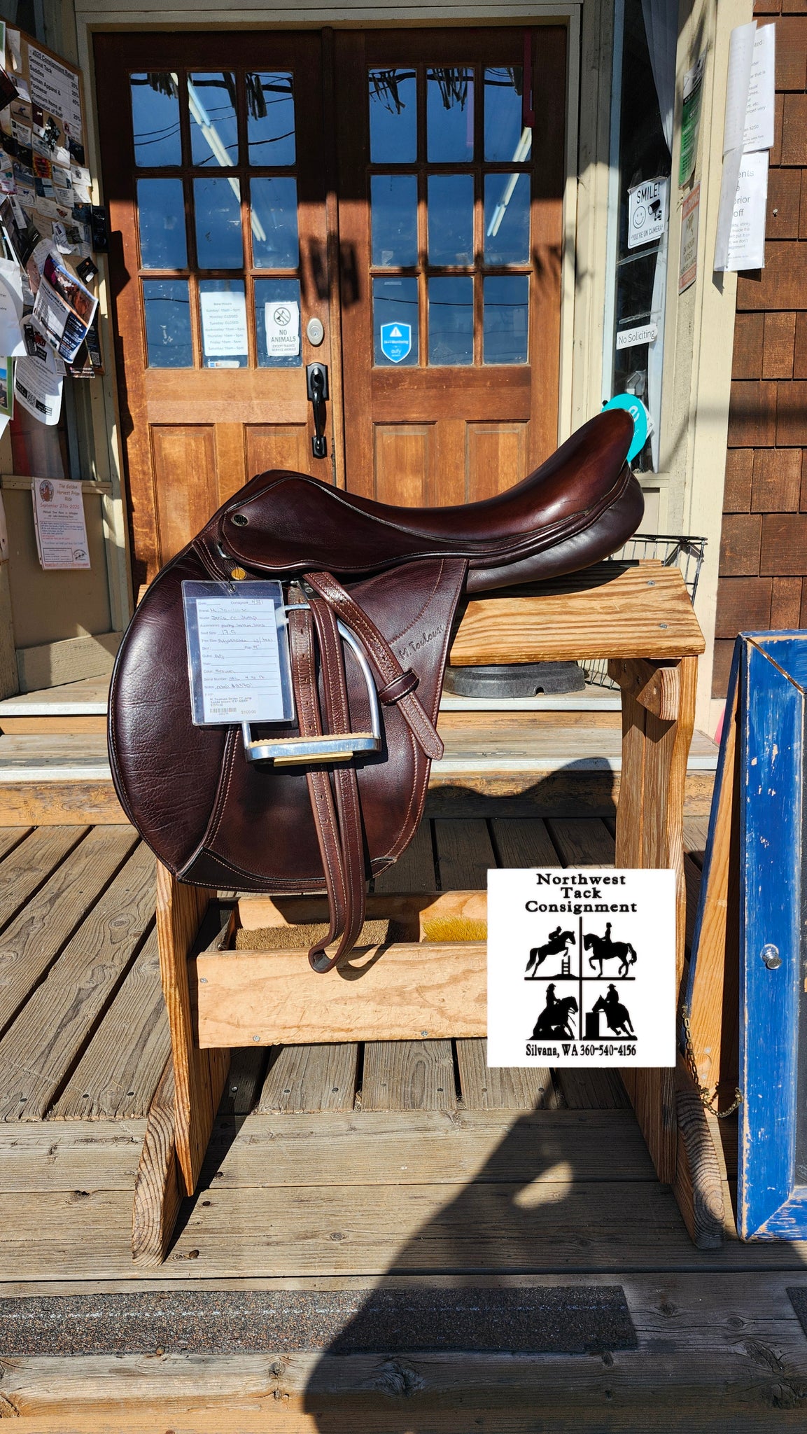 17.5" M. Toulouse senise Close Contact Jump Saddle