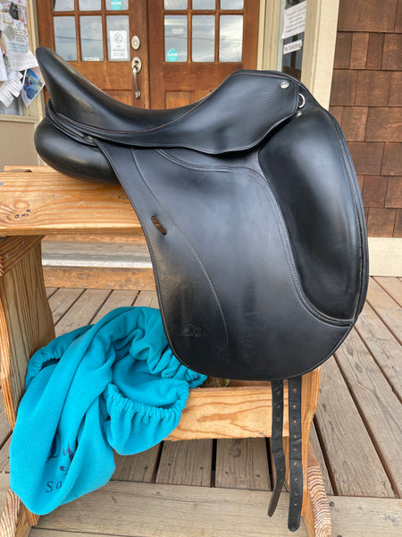 17” DK Dressage Saddle